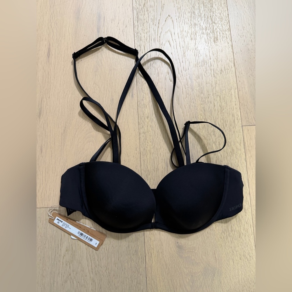 NEW SKIMS Multi-Way Underwire Bra- Onyx (Size 32C)